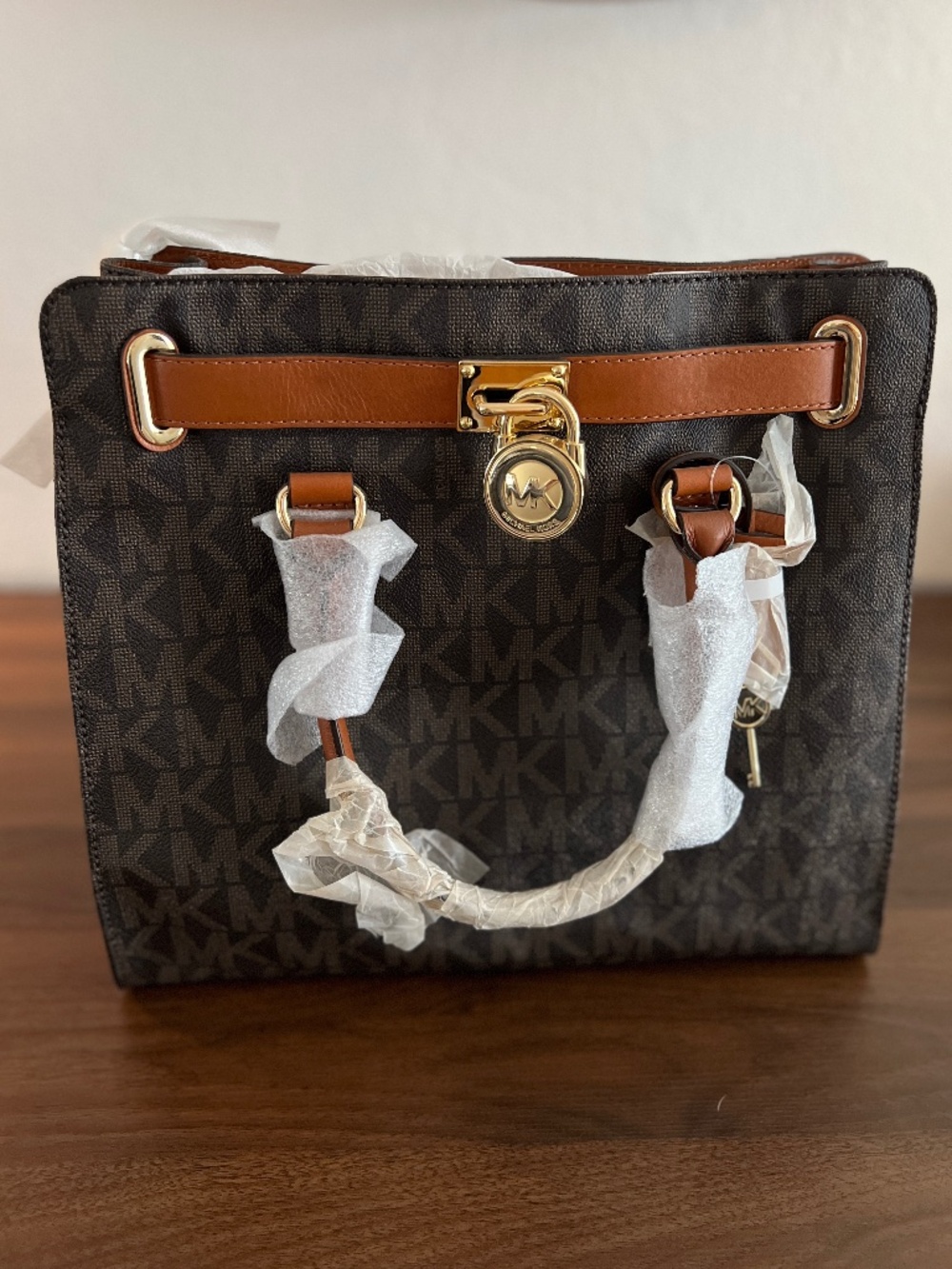 NWT Michael Kors Hamilton Large NS Tote Signature Brown Gold Lock Satchel NEW